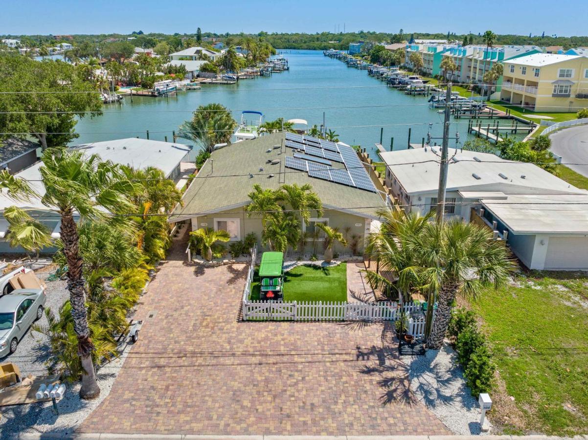 The Salty Cove - Blue Dolphin Clearwater Beach Exterior photo